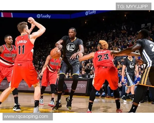 勇士与骑士激战2018年12月6日回顾精彩瞬间与赛场表现分析